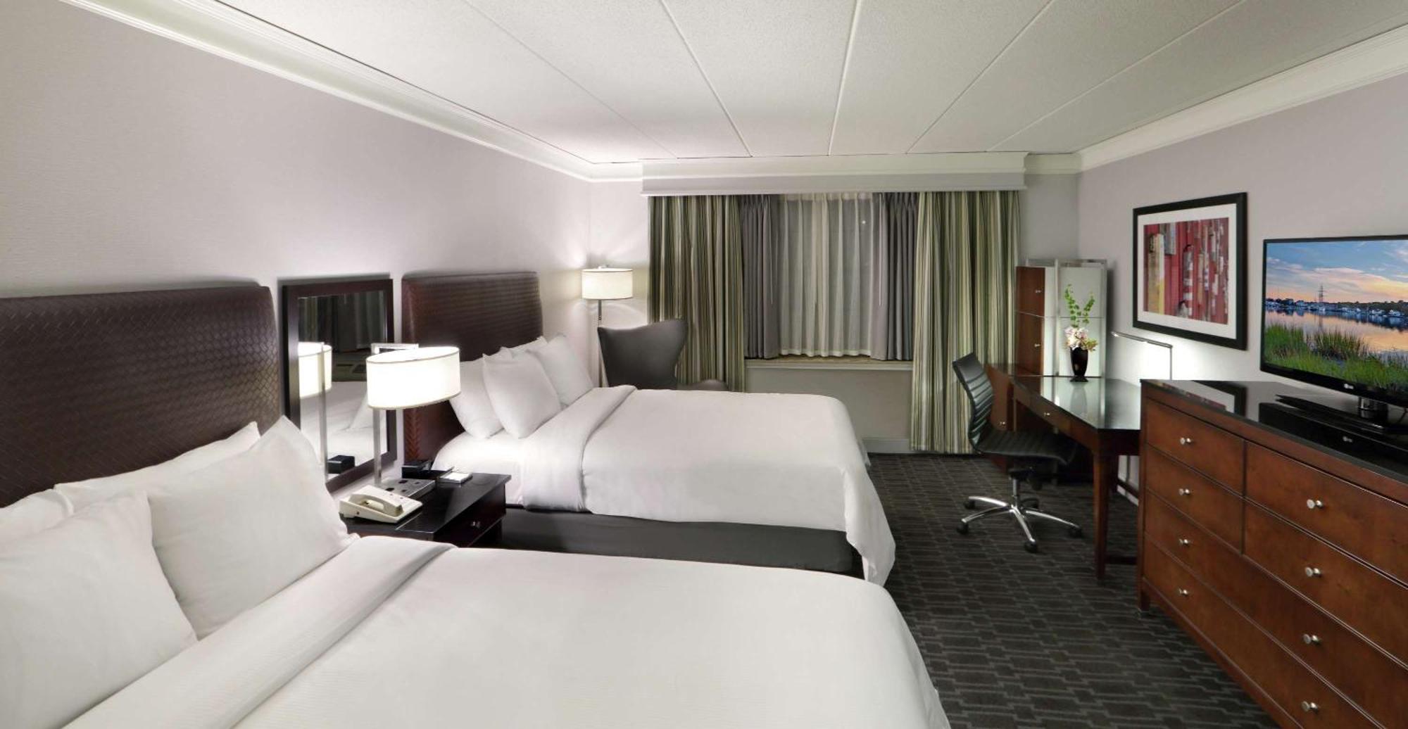 Hilton Mystic Hotel Ngoại thất bức ảnh
