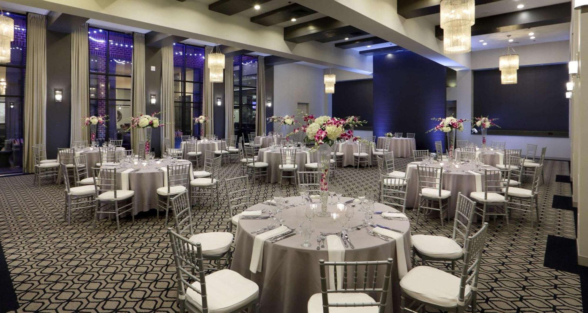 Hilton Mystic Hotel Ngoại thất bức ảnh