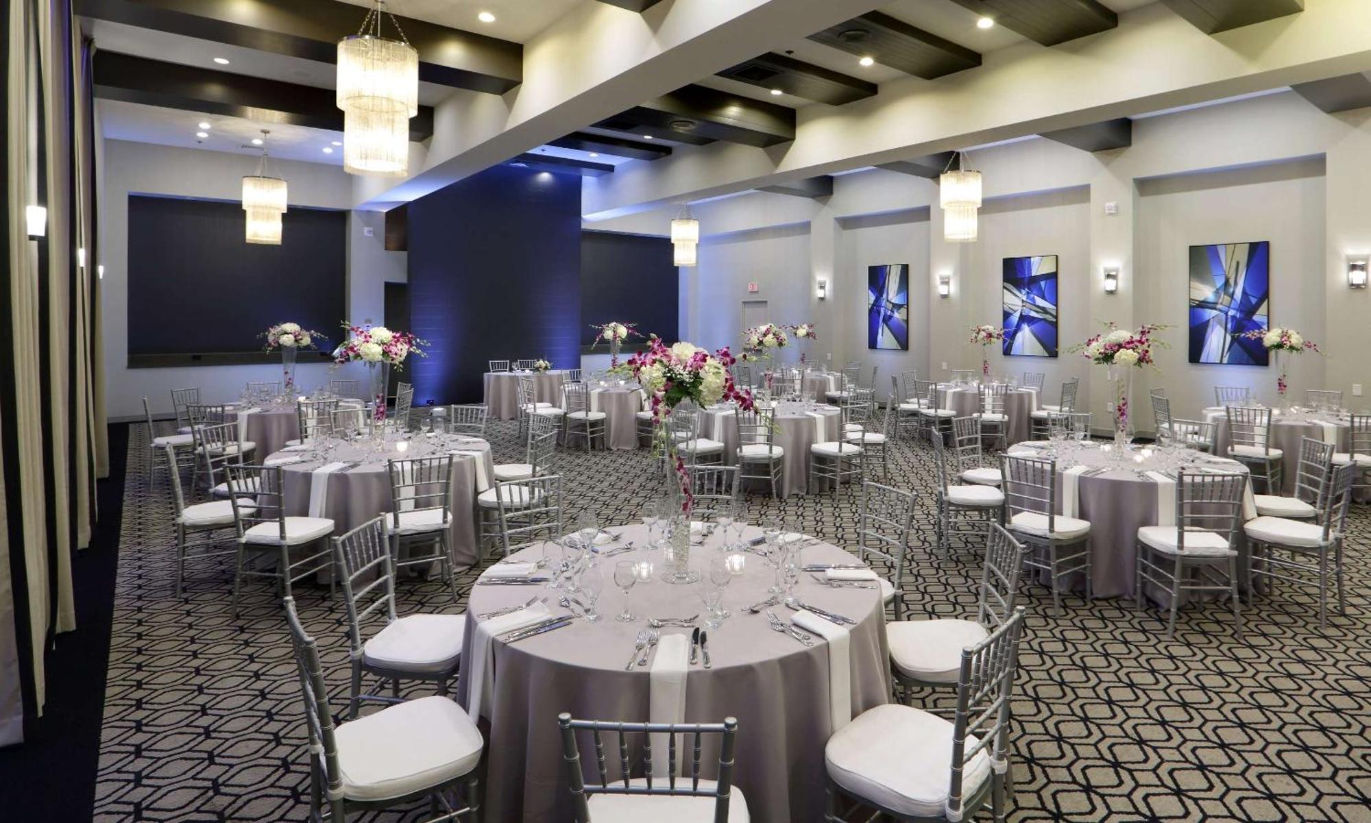 Hilton Mystic Hotel Ngoại thất bức ảnh