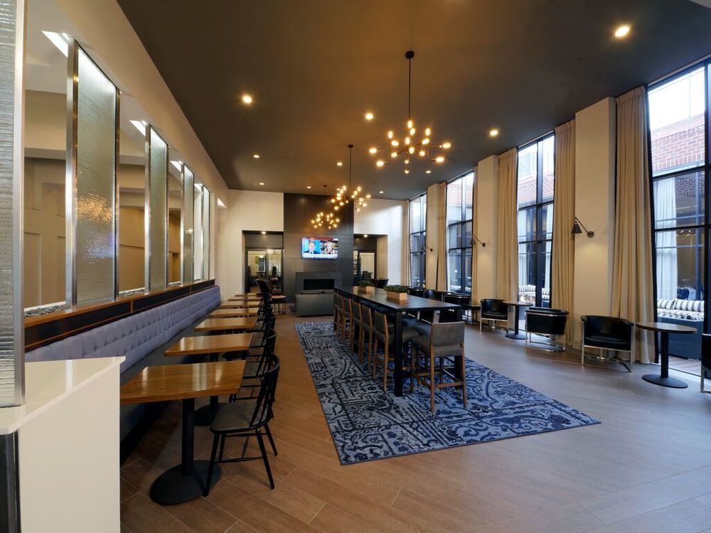 Hilton Mystic Hotel Ngoại thất bức ảnh